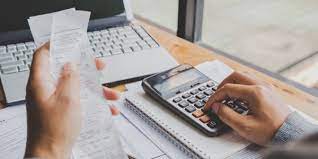 Hóa đơn điện tử in ra giấy có cần đóng dấu không?