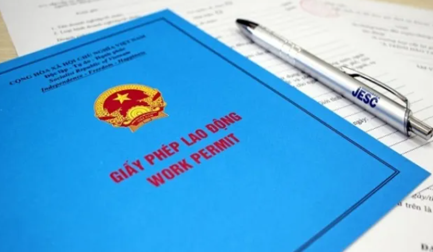 Giấy phép lao động: Điều kiện, hồ sơ và thủ tục xin cấp